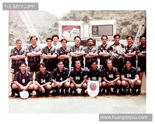 足球明星岁月流转的面貌变化与成长历程全景展示