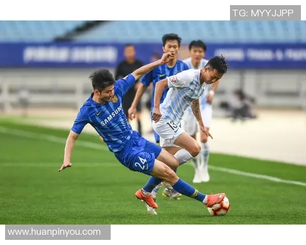 广州富力与恒大激战正酣谁能在这场德比中笑到最后